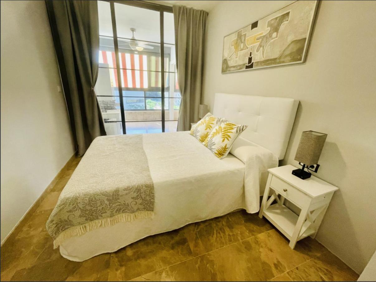 Apartamento Playa De Poniente Benidorm - Torre Dos Calas Eksteriør bilde