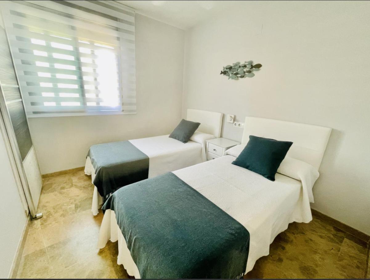 Apartamento Playa De Poniente Benidorm - Torre Dos Calas Eksteriør bilde