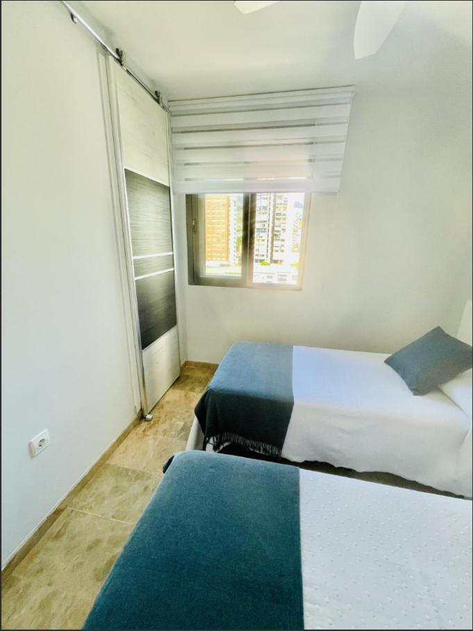 Apartamento Playa De Poniente Benidorm - Torre Dos Calas Eksteriør bilde