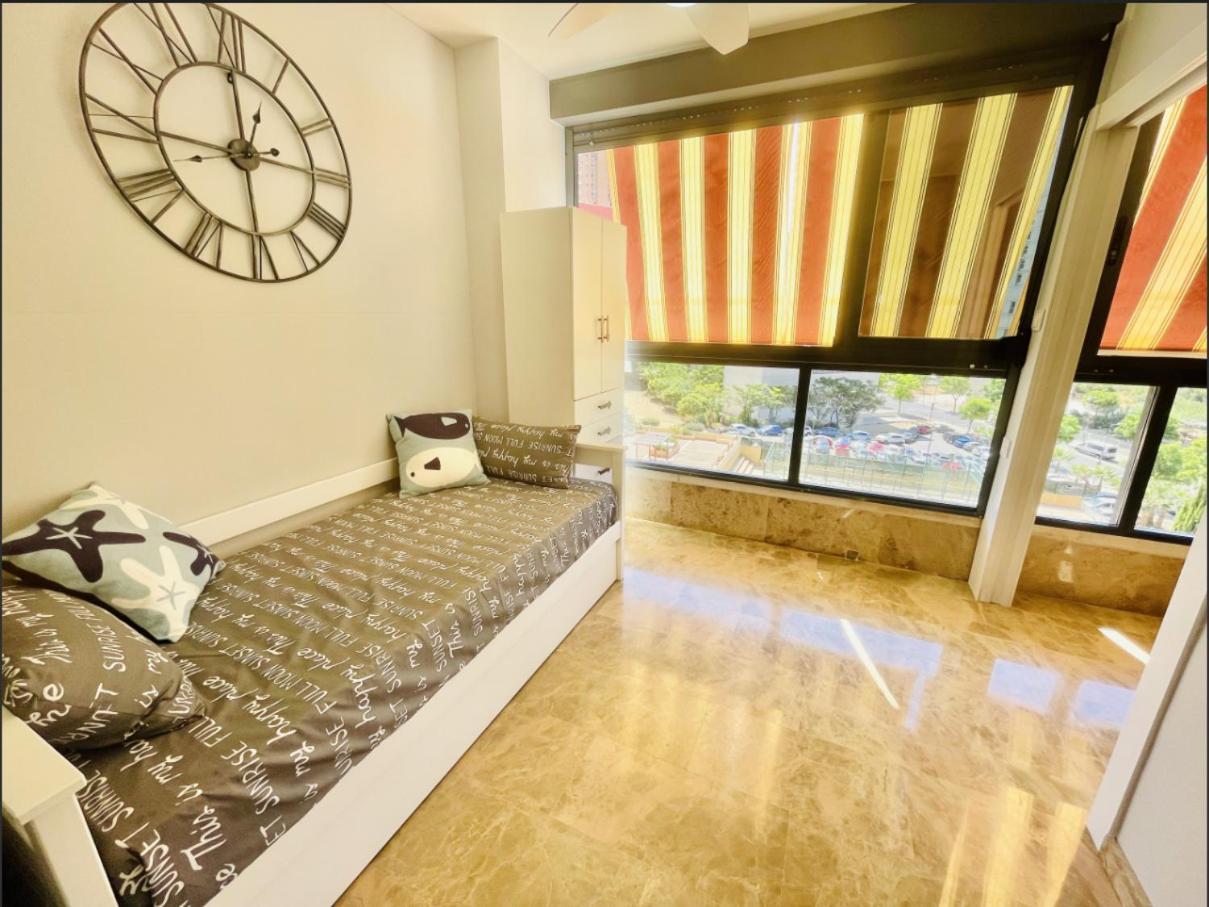 Apartamento Playa De Poniente Benidorm - Torre Dos Calas Eksteriør bilde